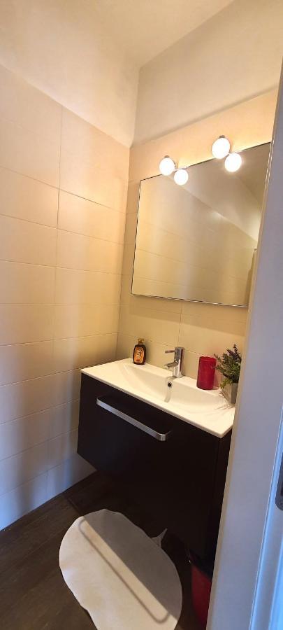 Elisabeth Waterfront Apartment Венеция Екстериор снимка
