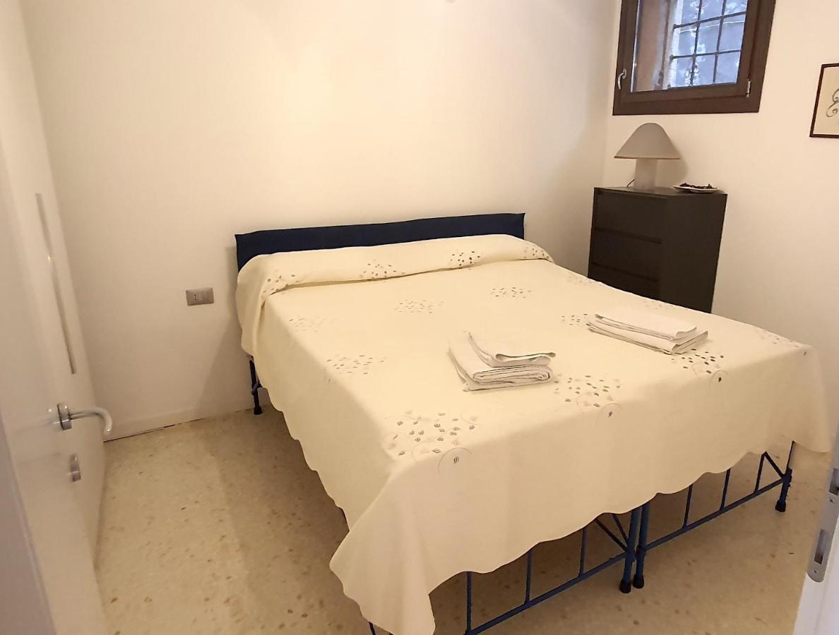 Elisabeth Waterfront Apartment Венеция Екстериор снимка