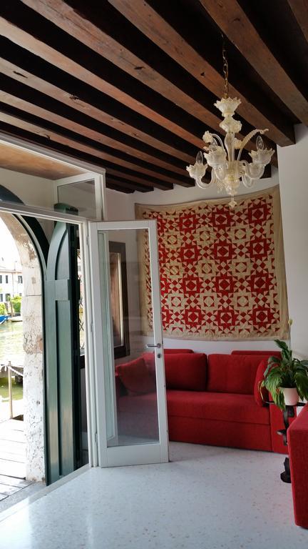 Elisabeth Waterfront Apartment Венеция Екстериор снимка